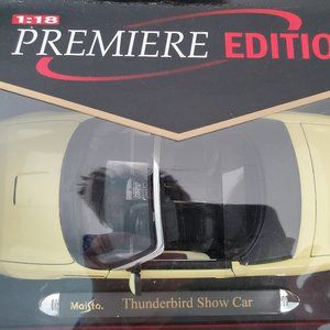 Maisto Ford Thunderbird Premiere Edition Show Car 1:18 Scale